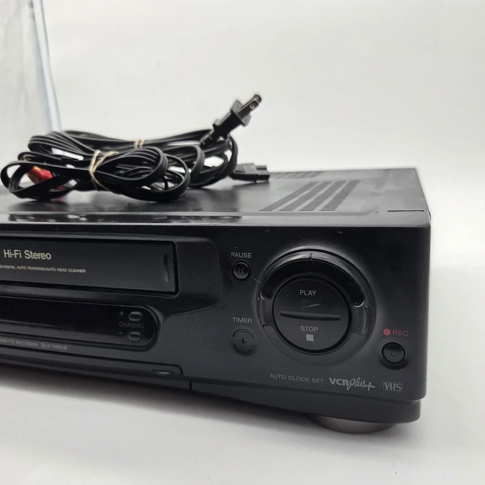 Sony SLV-740HF Hi-Fi VHS VCR Player Recorder w/ AV Cables - TESTED *no Remote*